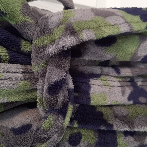 Boys Robe - Picture 5 of 7